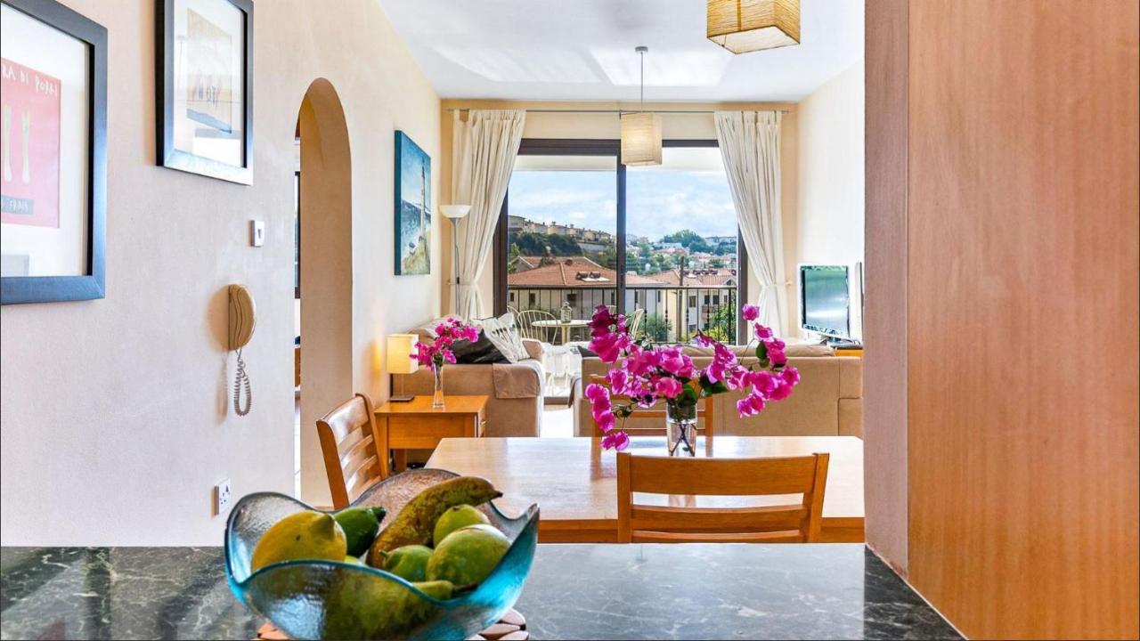 Spacious Contemporary Apartment Pissouri Exterior photo